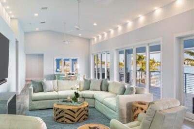 Living area at 7 Gables