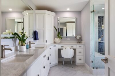 Primary bathroom at Happy House