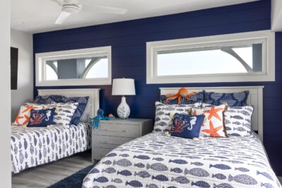 Twin bedroom at Happy House