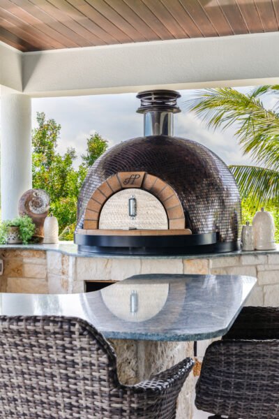 Outdoor kitchen and dining at Sunrise